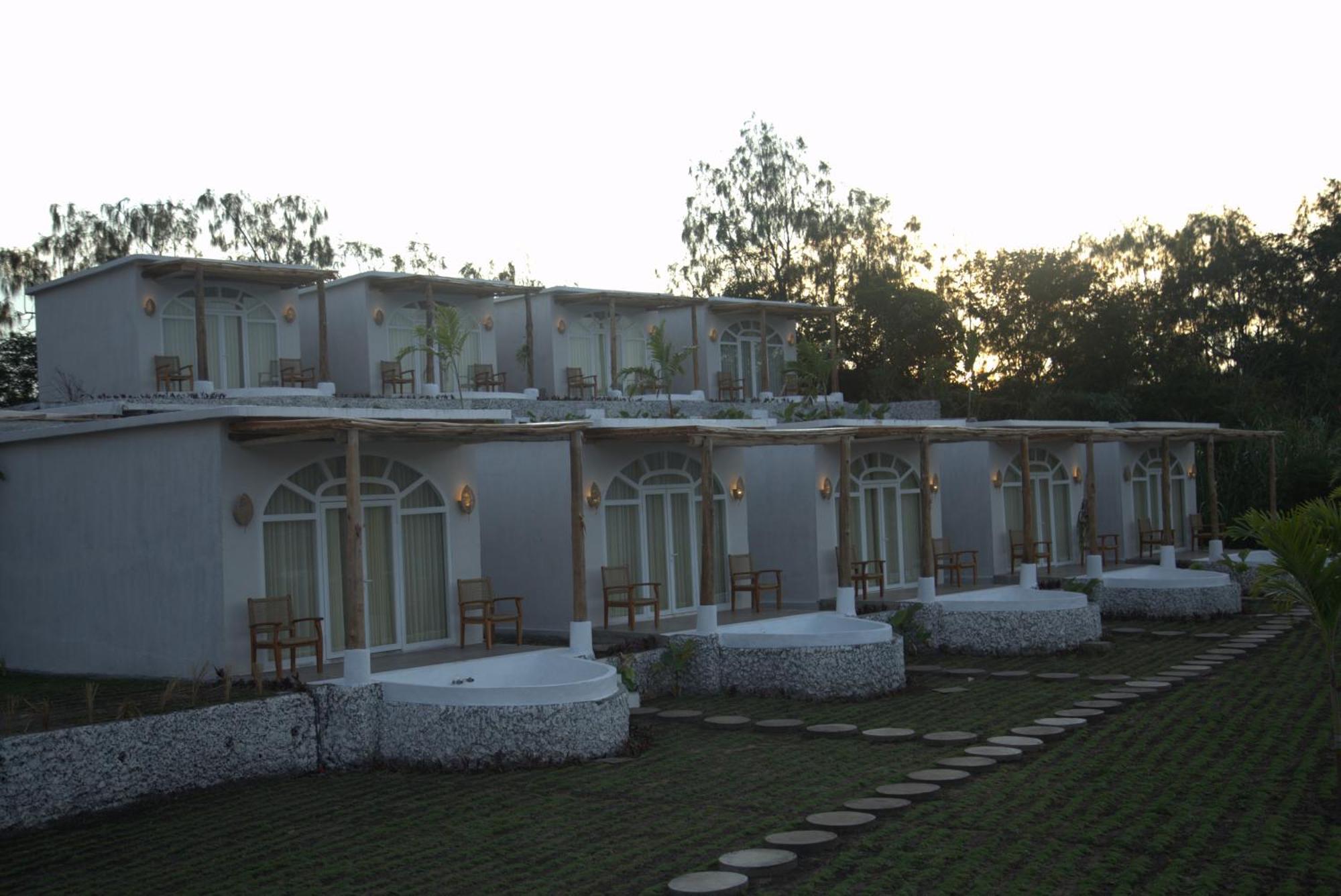 Cinze Villas And Hot Spring Kubupenlokan Esterno foto